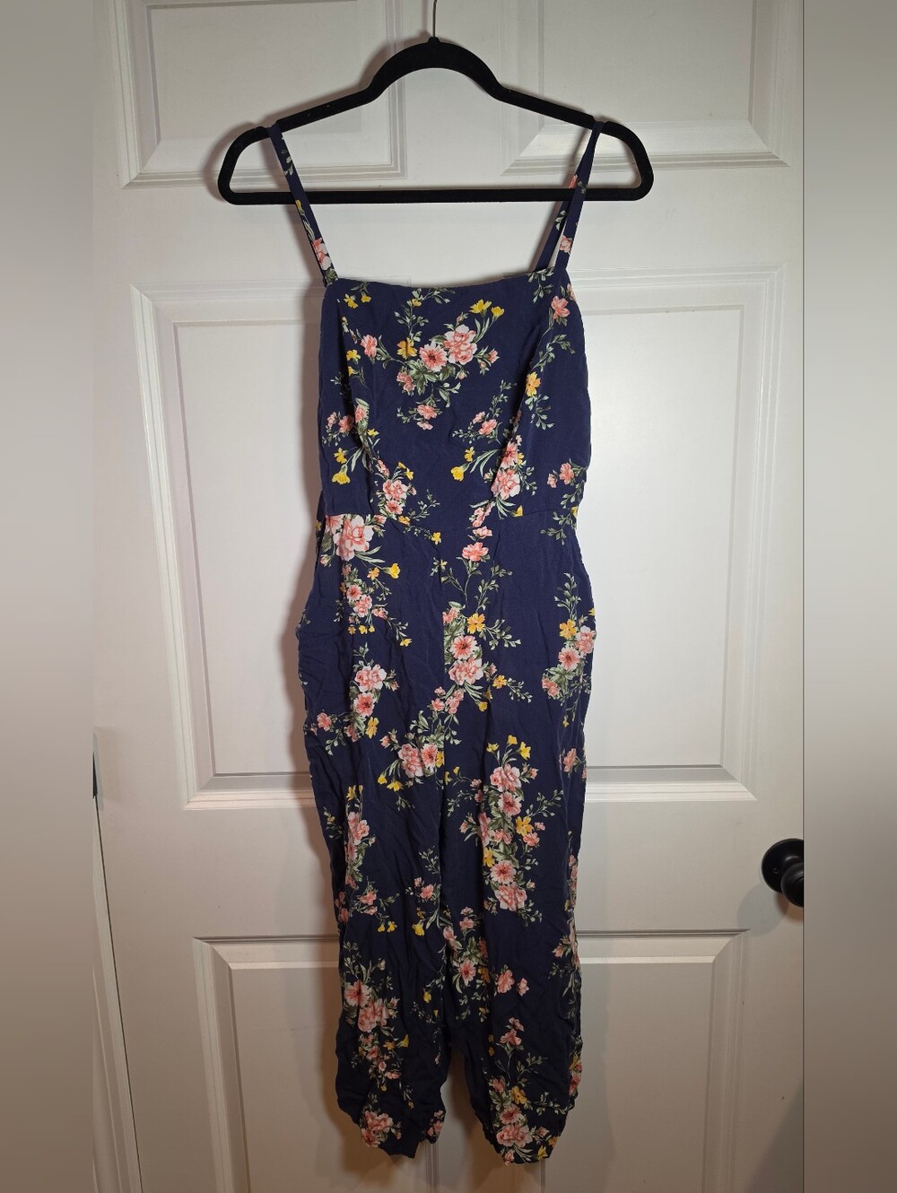 Old Navy Floral Navy Sleeveless Jumpsuit with Pockets M